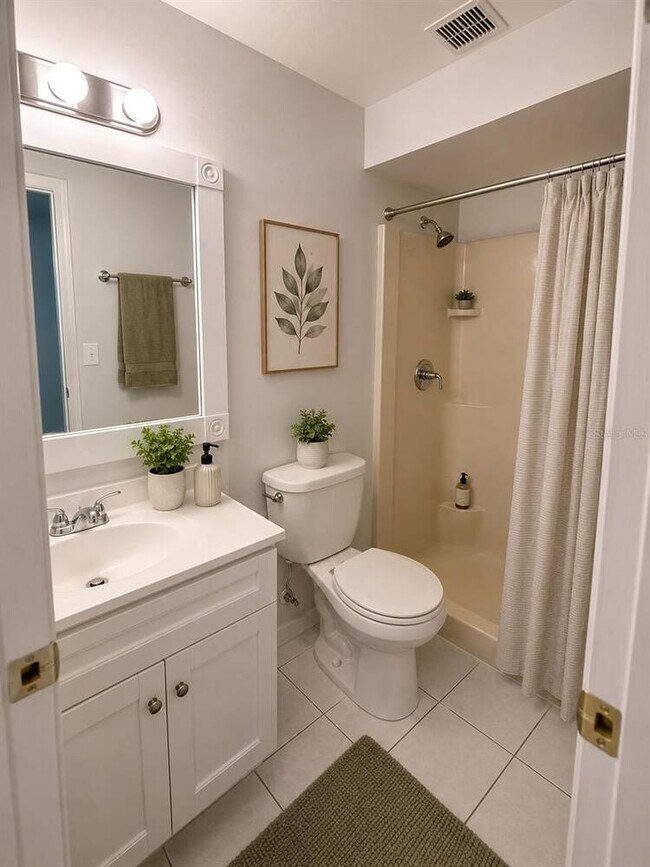 Building Photo - 2434 Rio Pinar Lakes Blvd