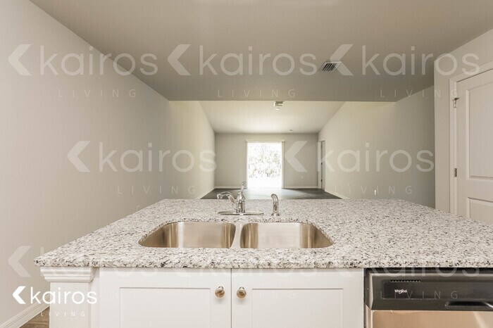 Building Photo - 9119 Aegean Cir