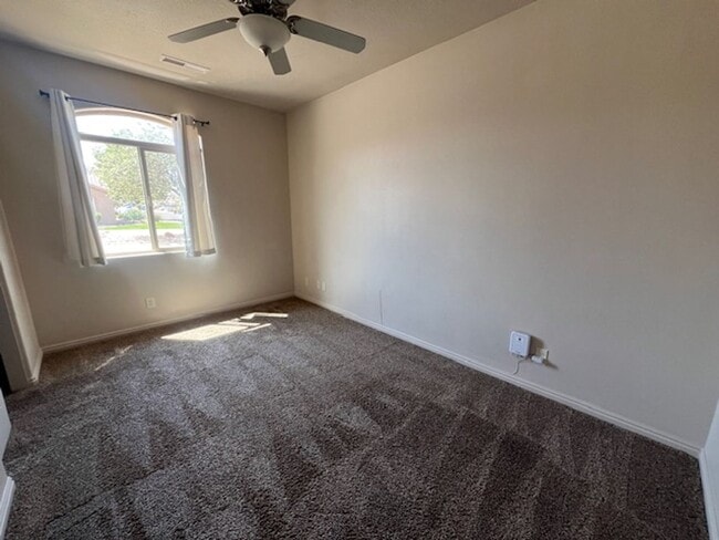 Building Photo - Grand Legacy Townhome