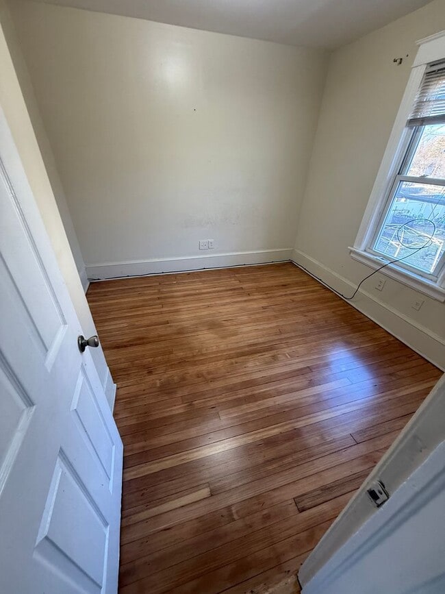 Building Photo - 137 Washington St