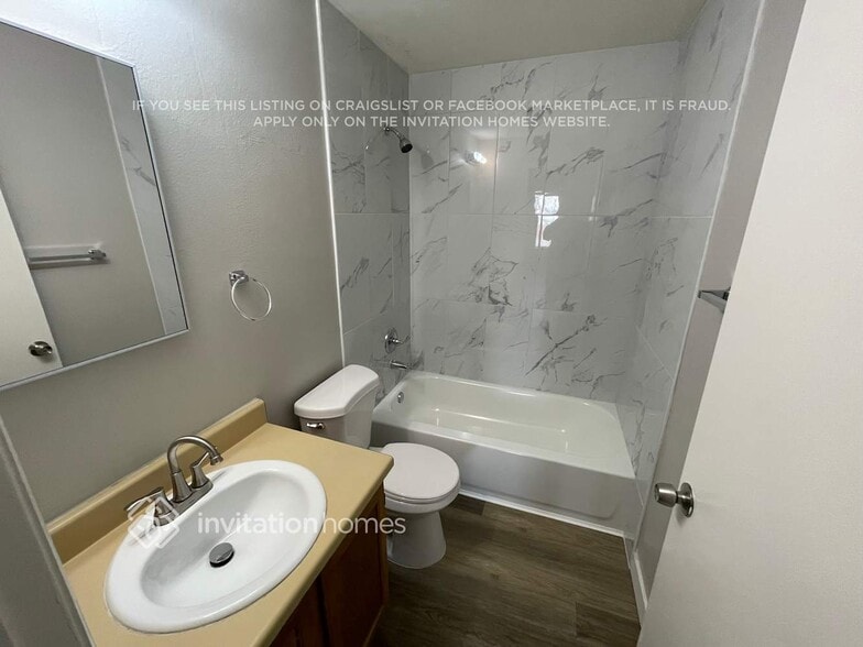 Building Photo - 5280 E 112th Ct