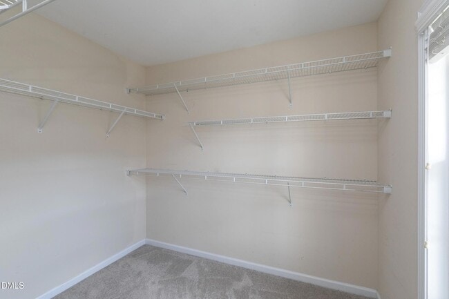Building Photo - 514 Dragby Ln