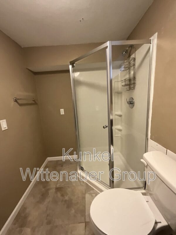 Building Photo - 801 W Nixon Dr