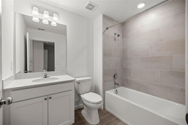 Building Photo - 3632 SE 37th Ct