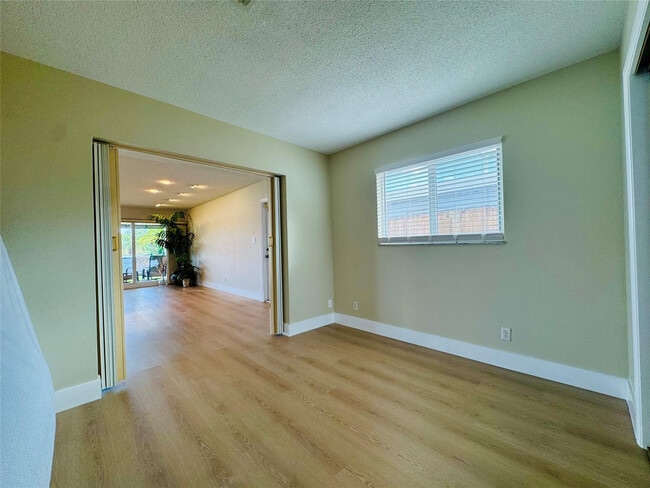 Building Photo - 1780 NW 39th Pl