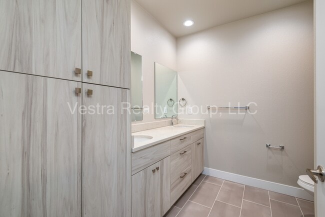 Building Photo - 4743 E Iliff Ave