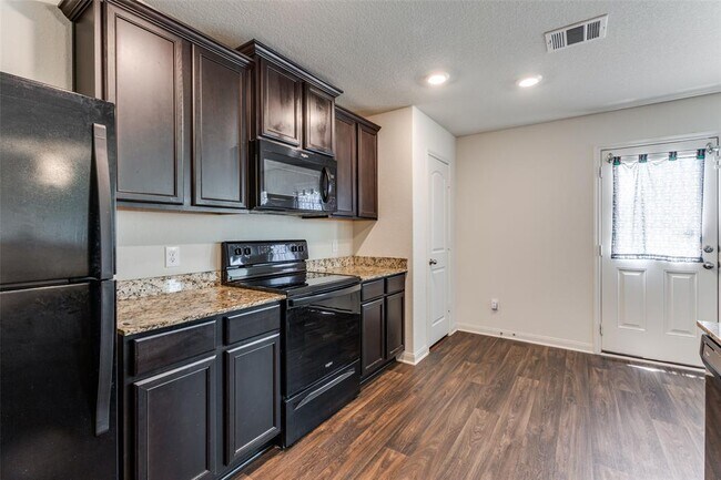 Building Photo - 773 Yearwood Ln