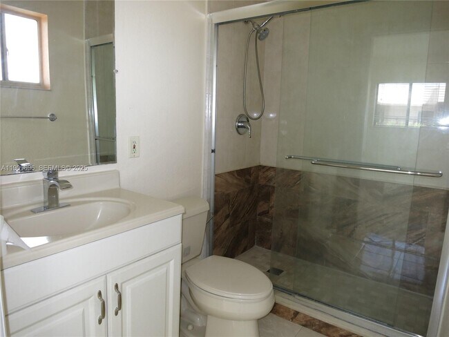 Building Photo - 8600 SW 133rd Avenue Rd