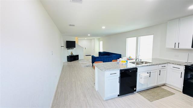 Building Photo - 217 Adelina Dr