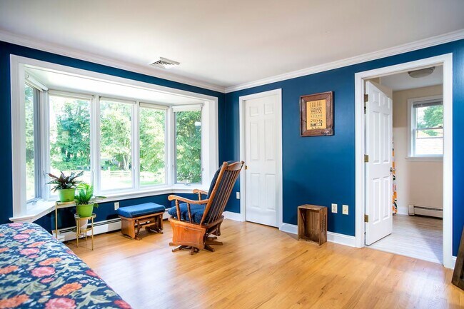 Building Photo - 149 Kready Ave