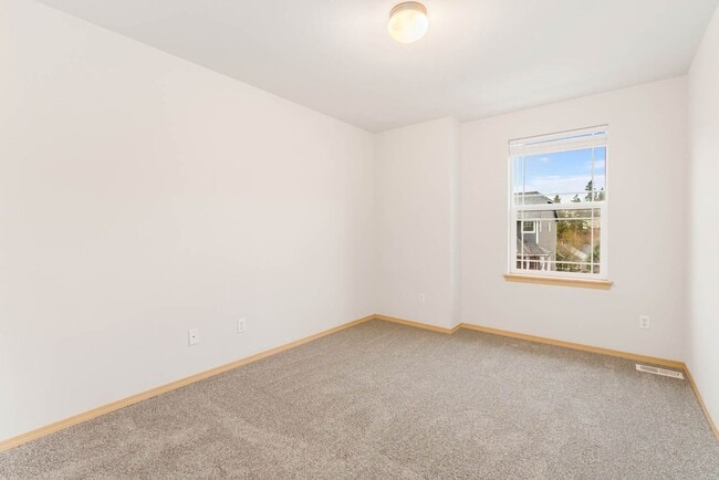 Building Photo - 26906 225th Pl SE