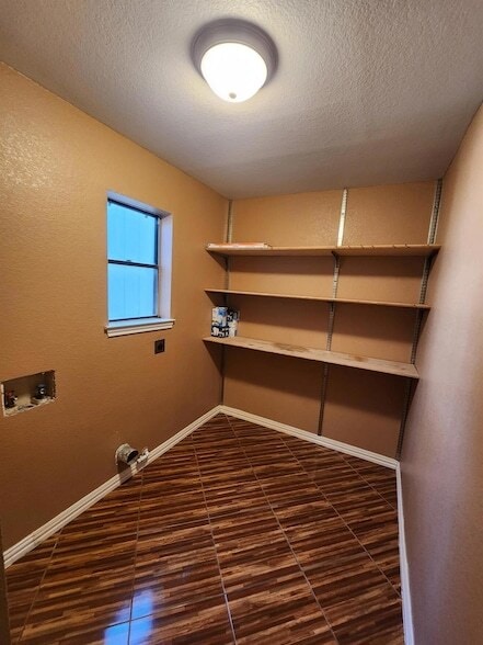 Building Photo - 12337 Yarmont Way