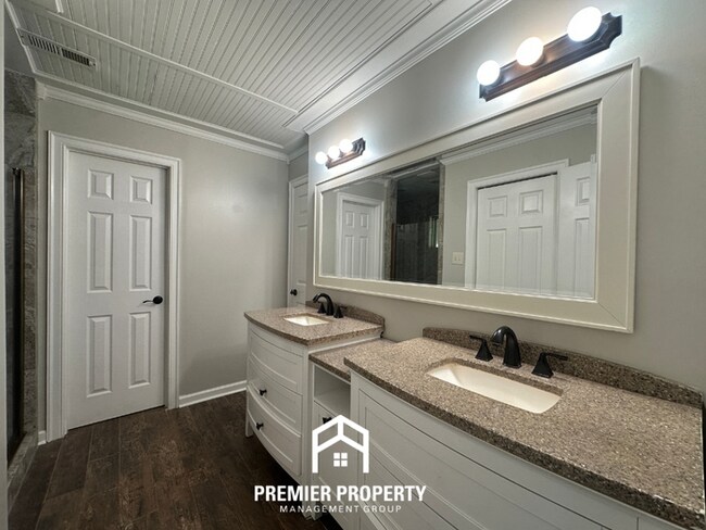 Building Photo - Newly Renovated 3BR/2BA Executive Home in Cordova | Granite Counters & 2,100 Sq Ft