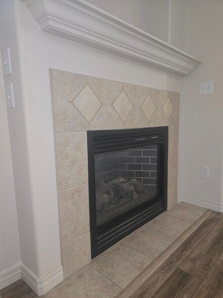 Building Photo - 772 Glen Ct