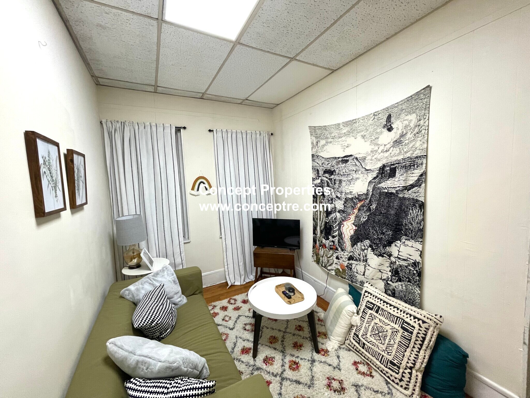 Building Photo - 17 Aberdeen St