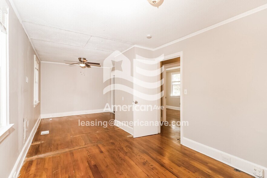 Building Photo - 1490 Cameron St