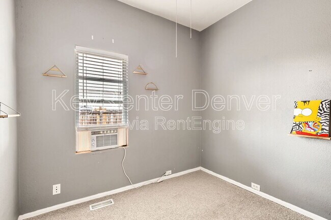 Building Photo - 4543 Columbine St