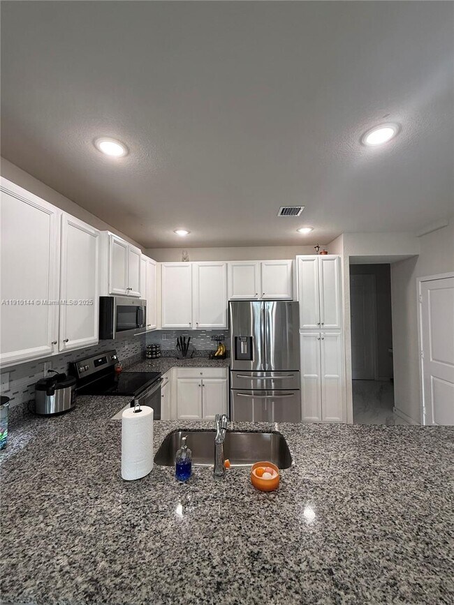 Building Photo - 10917 SW 232nd Terrace