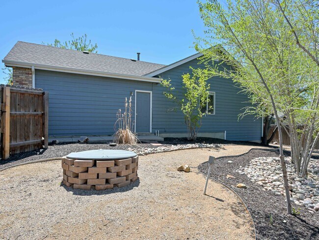 Primary Photo - 1106 Timberline Ct