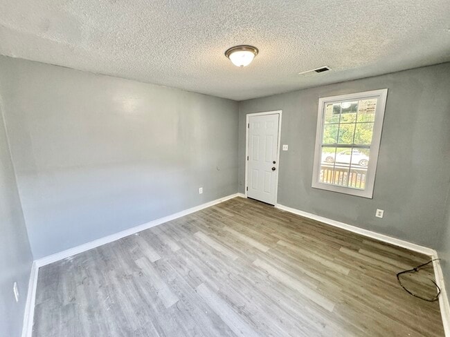 Building Photo - 1294 N McNeil St