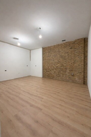 Building Photo - 22-26 N Pulaski Rd