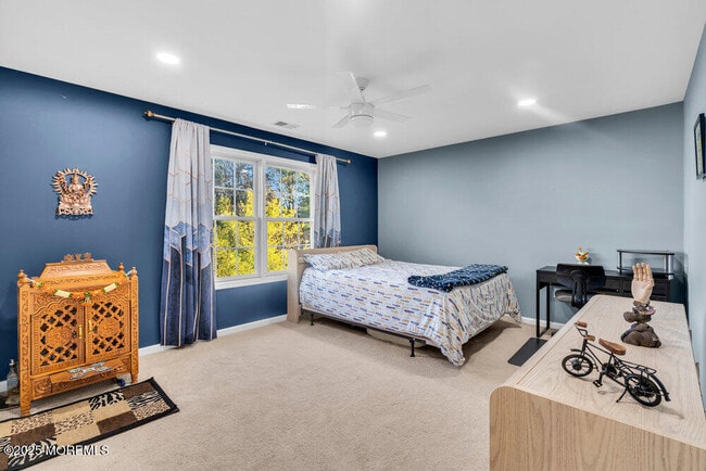 Building Photo - 40 Demarest Dr