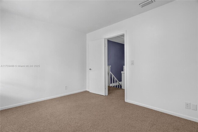 Building Photo - 2530 Coral Springs Dr