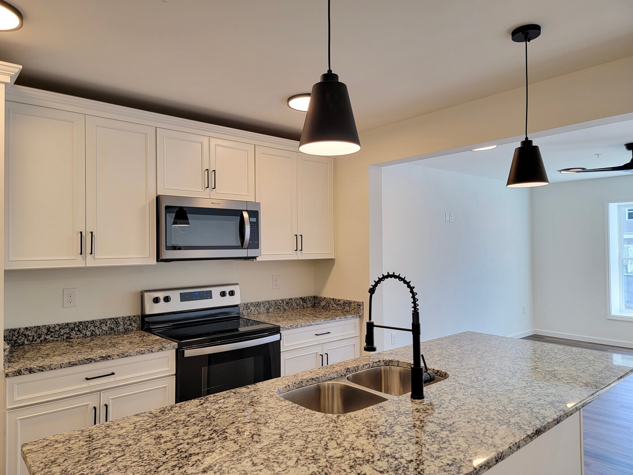 Building Photo - 19 Pacific Blvd