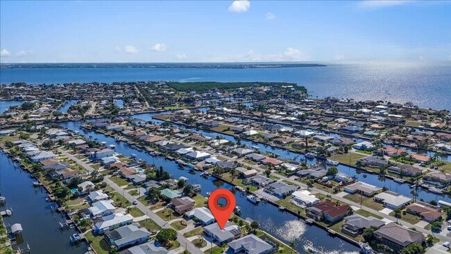 Building Photo - 115 Leland St SE