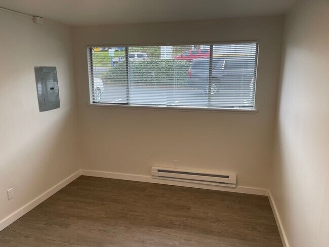 Building Photo - ? Move-In Special – $750 Off 1st Month’s R...
