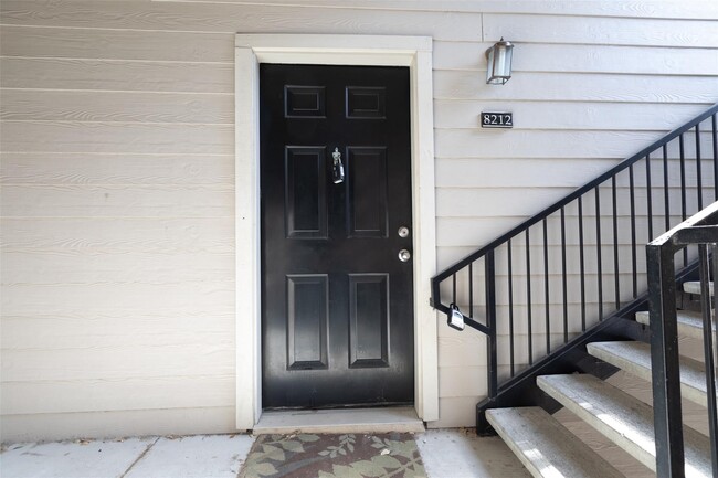 Building Photo - 1330 Old Spanish Trl