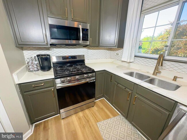 Building Photo - 15507 Pocopson Creek Way