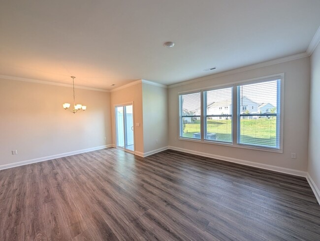 Building Photo - New Construction Townhouse-Hendersonville!