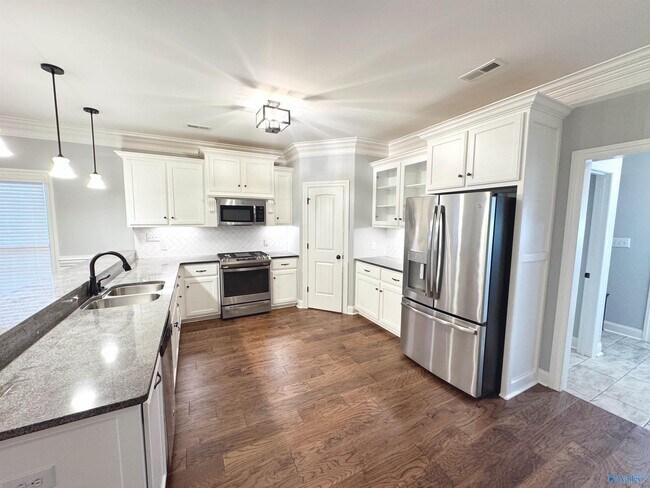 Building Photo - 118 Waxwing St