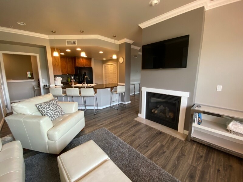 Building Photo - 6005 St Moritz Dr