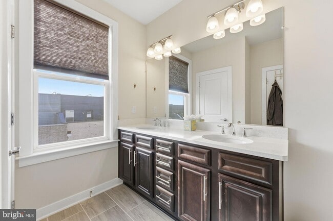 Building Photo - 13331 Launders St