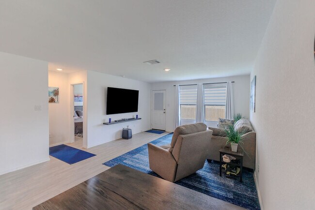 Building Photo - 10502 Torroja Wy