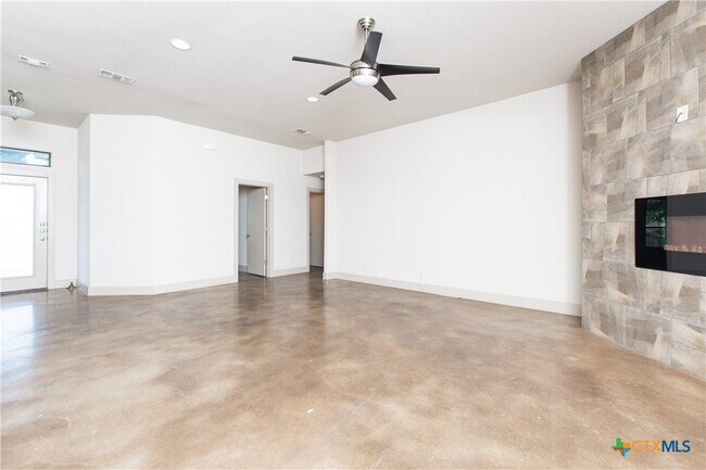 Building Photo - 7101 Andalucia Dr