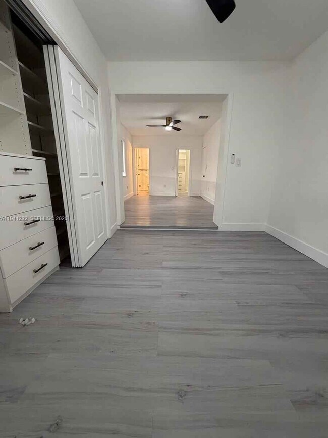Building Photo - Southwest 96th Avenue, Miami, FL 33165 - 3 BR 2 BA single-family home