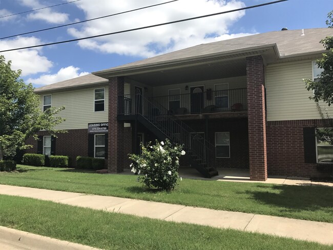Building Photo - 7807 SW Blue Jay Ln