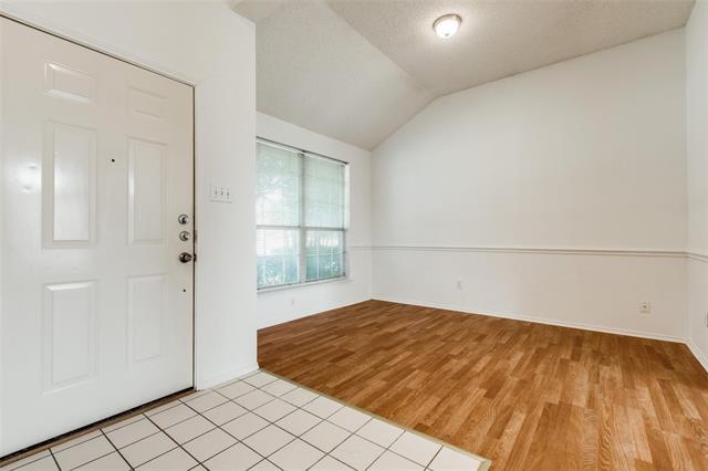 Building Photo - 2624 Crystal Falls Dr