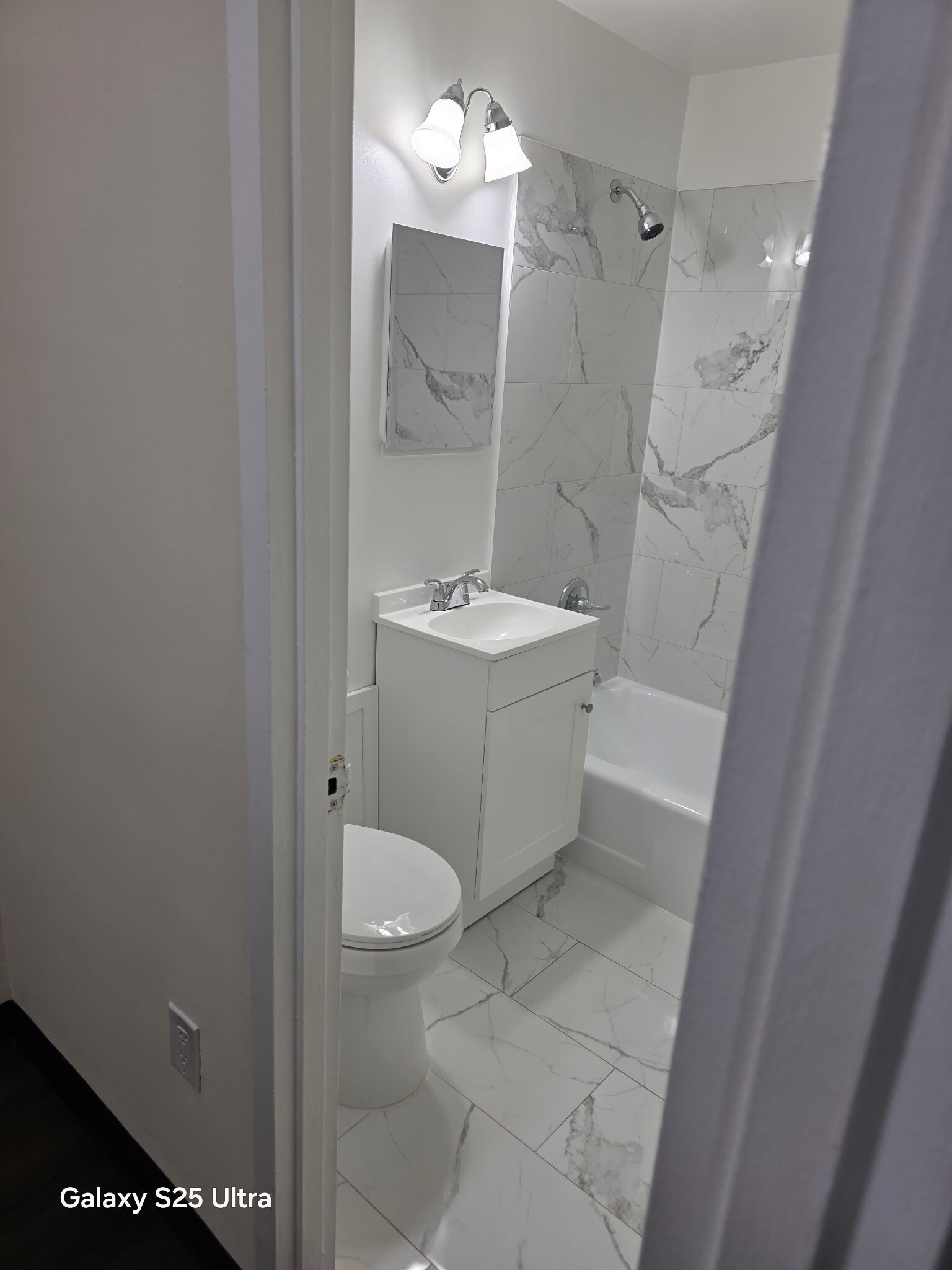 Building Photo - 1021 Arlington Blvd