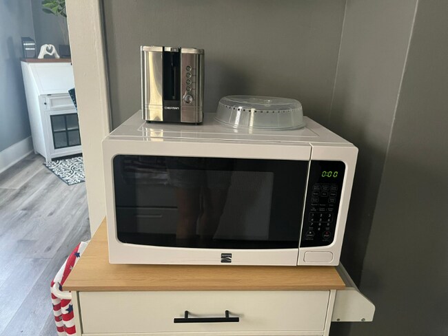 Building Photo - 207 New York St