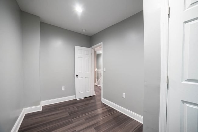 Building Photo - 3218 Elmley Ave