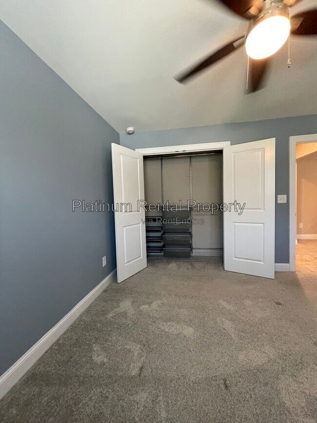 Building Photo - 3215 Summerpoint Crossing