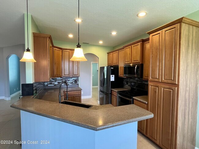 Building Photo - 1874 Bermuda Ct