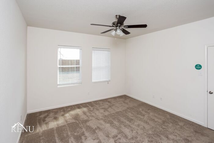 Building Photo - 509 London Dr