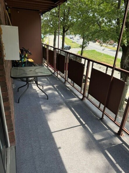 Building Photo - 595 Revere Beach Pkwy