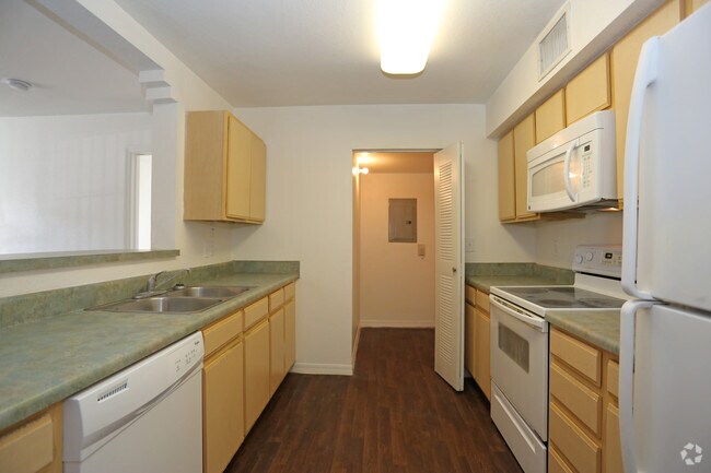 Manatee Springs Apartments - Chiefland, FL | Apartment Finder