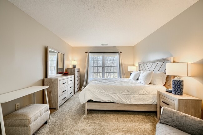 Building Photo - 4820 Dorsey Hall Dr